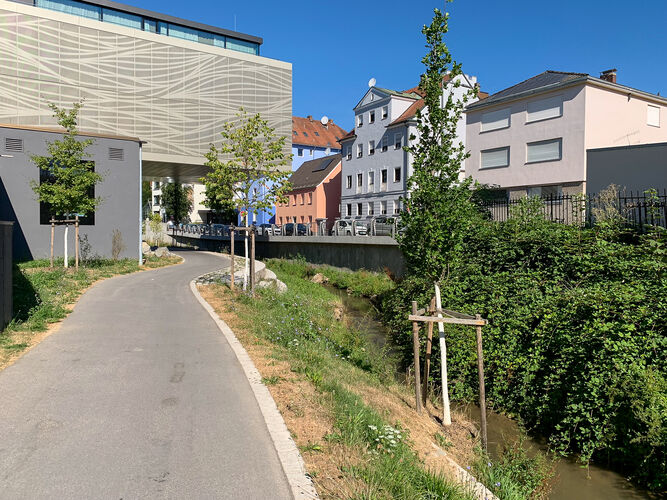 Neugestaltung Allachbach Geh- und Radweg Bereich Hotel Villa 4